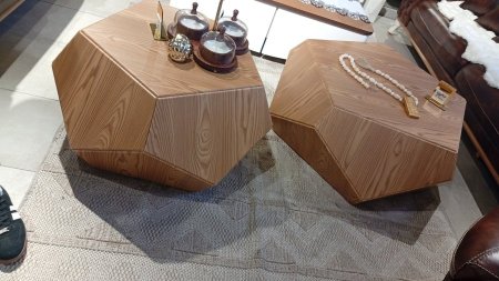 طاولة وسط ثماني